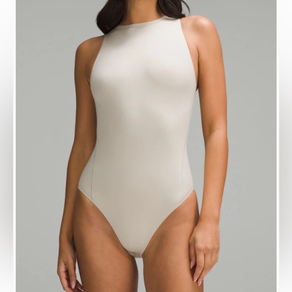 Lululemon Nulu High-Neck Sleeveless Bodysuit Tan Small NWT